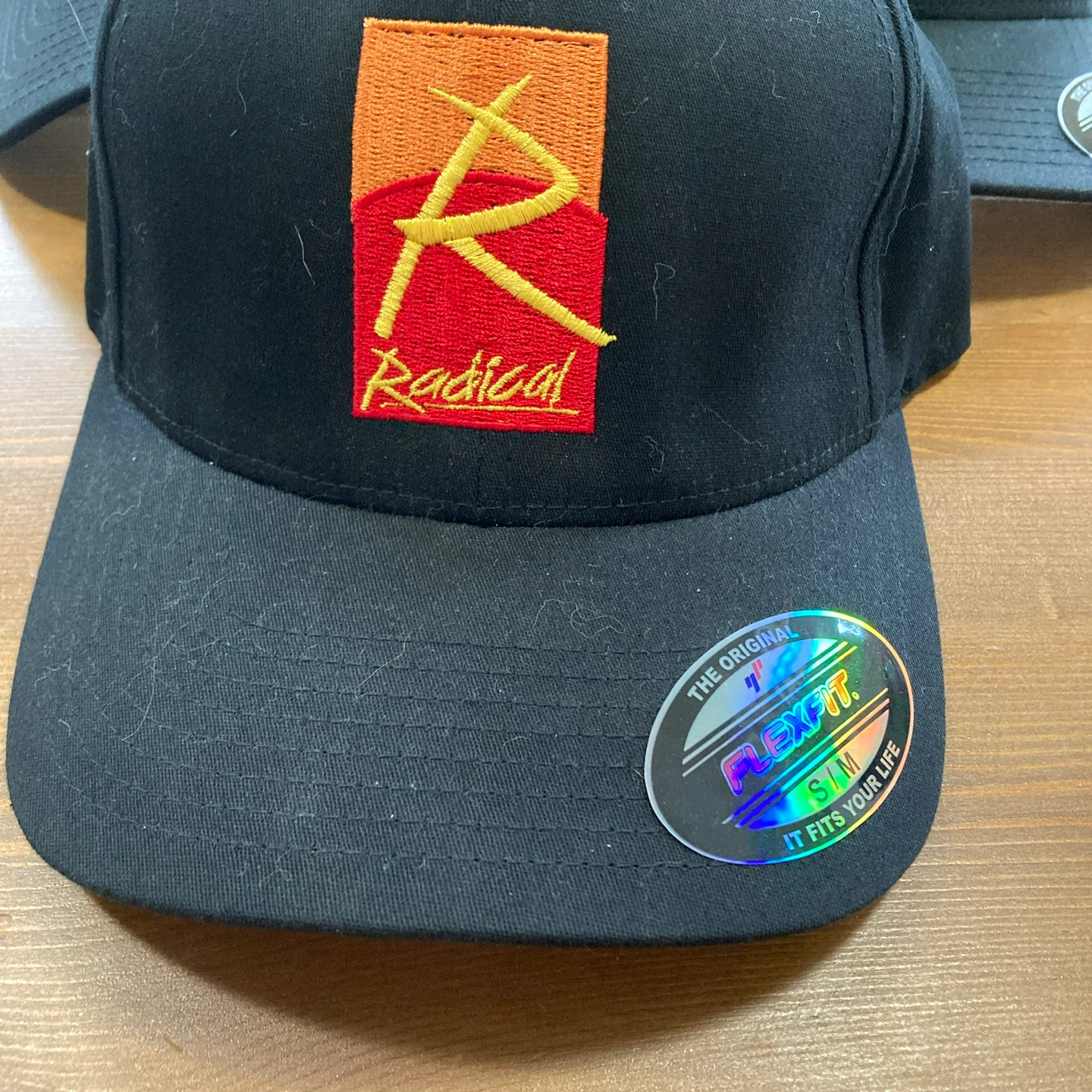 Set of 3 new caps - photo 2