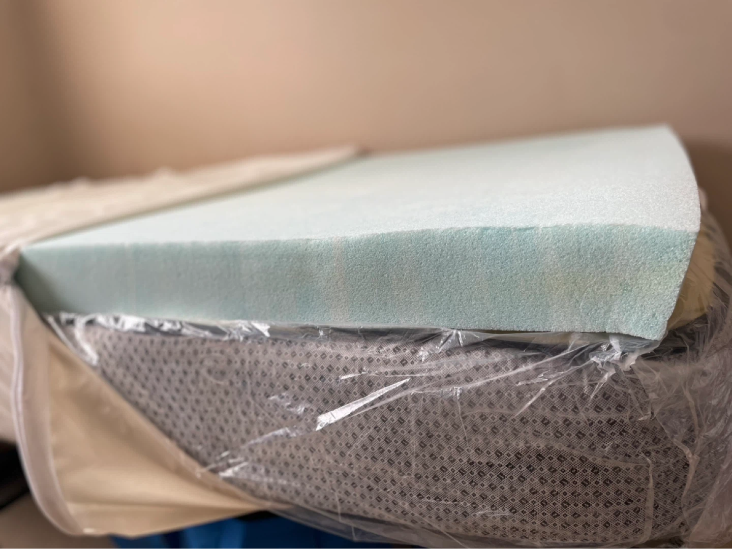Gel Memory Foam Mattress Topper twin size - photo 2