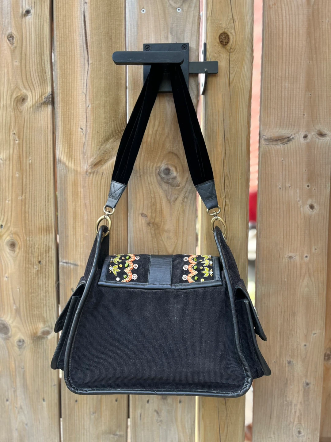 Ipa-Nima Black Embroidered Shoulder Bag - photo 3