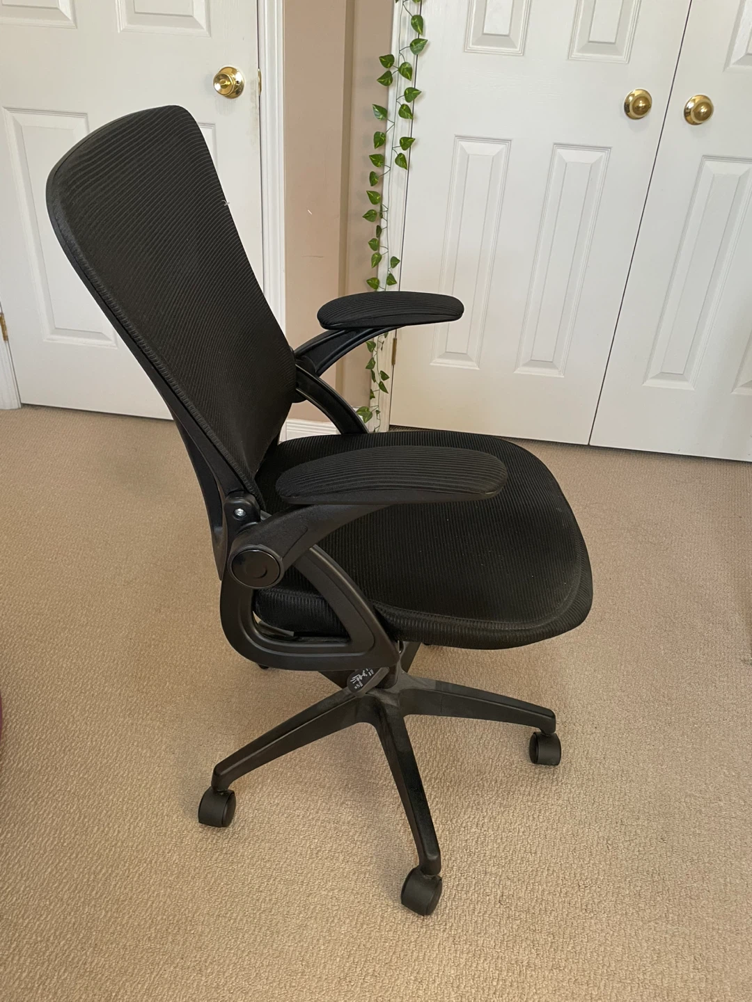 Office Chair - photo 2