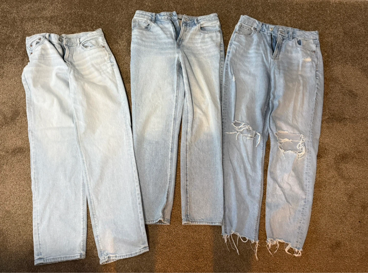 American Eagle Jeans - 3 Pairs - Light Wash Denim - photo 4