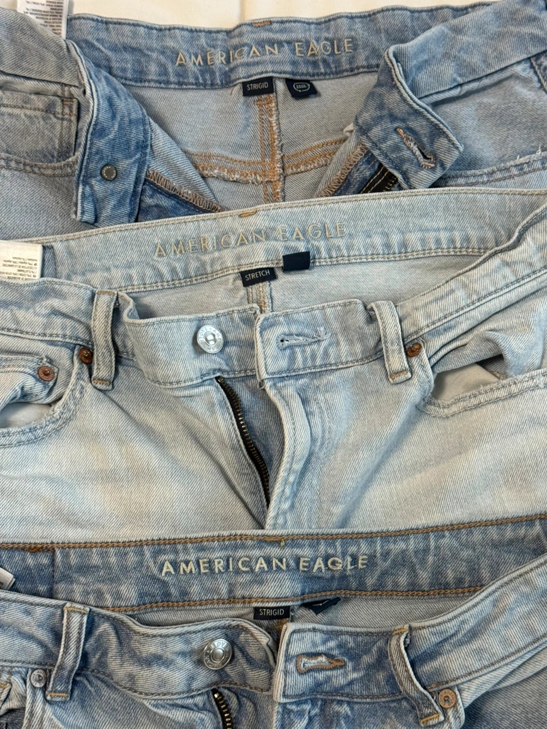 American Eagle Jeans - 3 Pairs - Light Wash Denim - photo 3