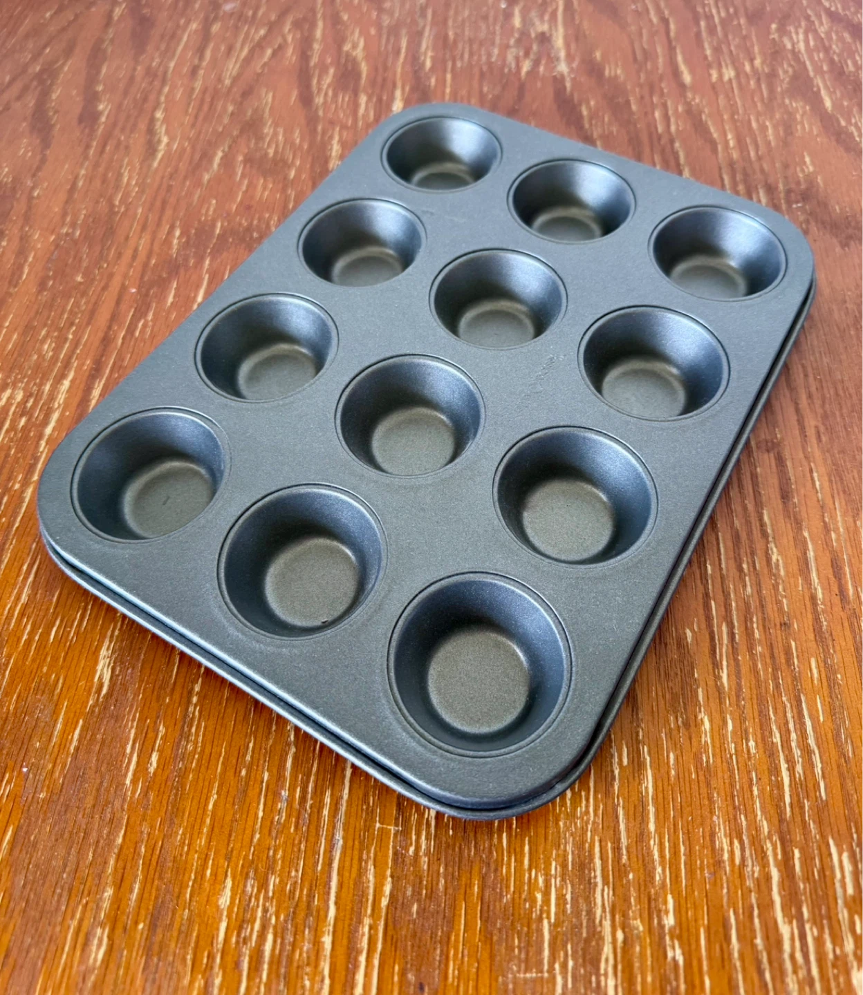 12 Cup Mini Muffin Pan - photo 2