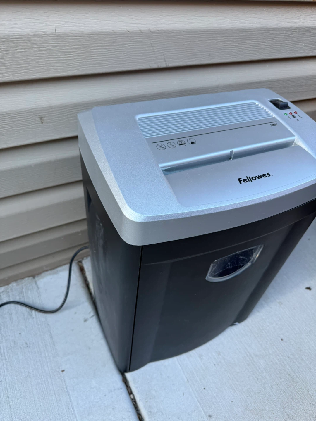 Fellowes DM48C Shredder - photo 2
