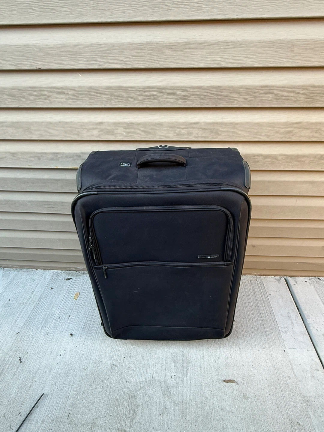 Delsey Black Rolling Suitcase - photo 2