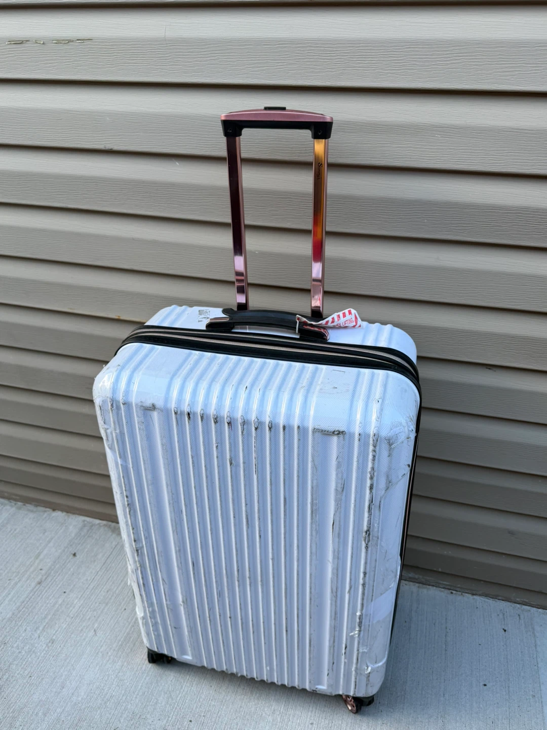 White Hardside Spinner Luggage with Rose Gold Accents - photo 3