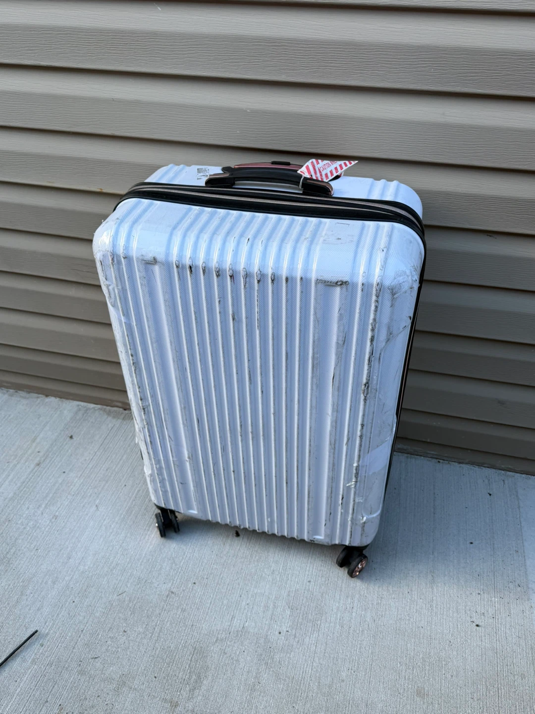 White Hardside Spinner Luggage with Rose Gold Accents - photo 2
