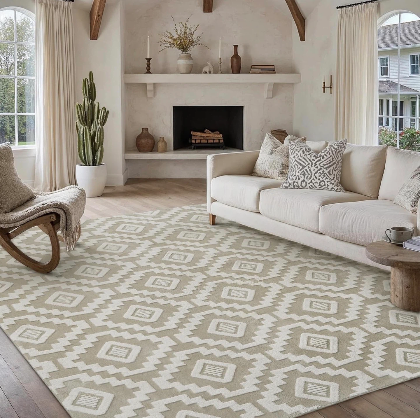 Geometric Pattern Area Rug - 0.6 inch Pile Height