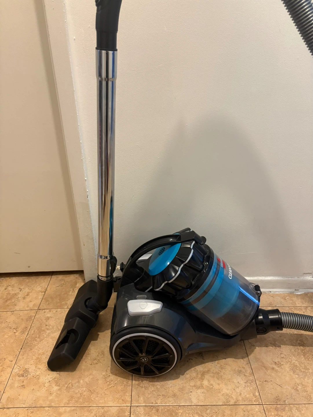 Bissell CleanView Vacuum Cleaner-Moving OUT - photo 2