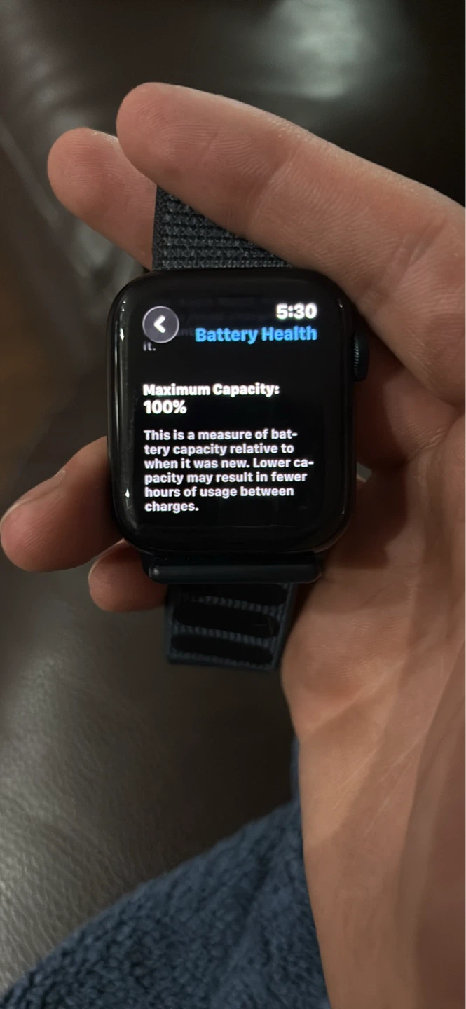 Apple Watch 2nd Gen SE 44 mm - photo 3