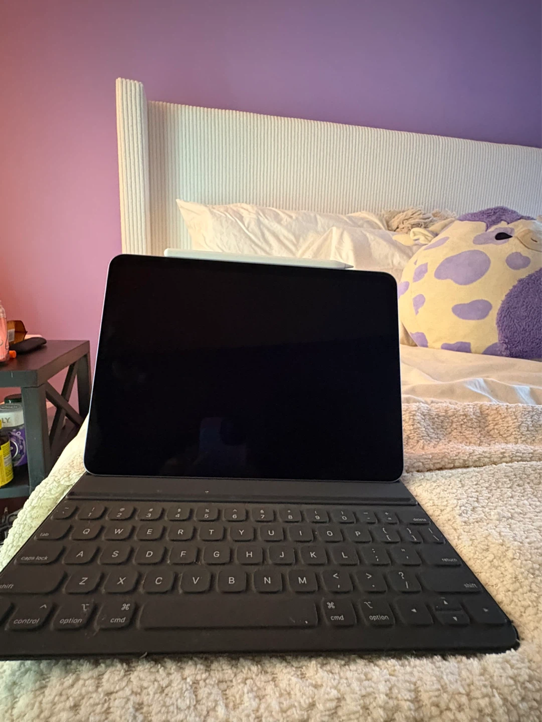 Apple iPad Air (Purple) with Keyboard Case and Apple Pencil - photo 3