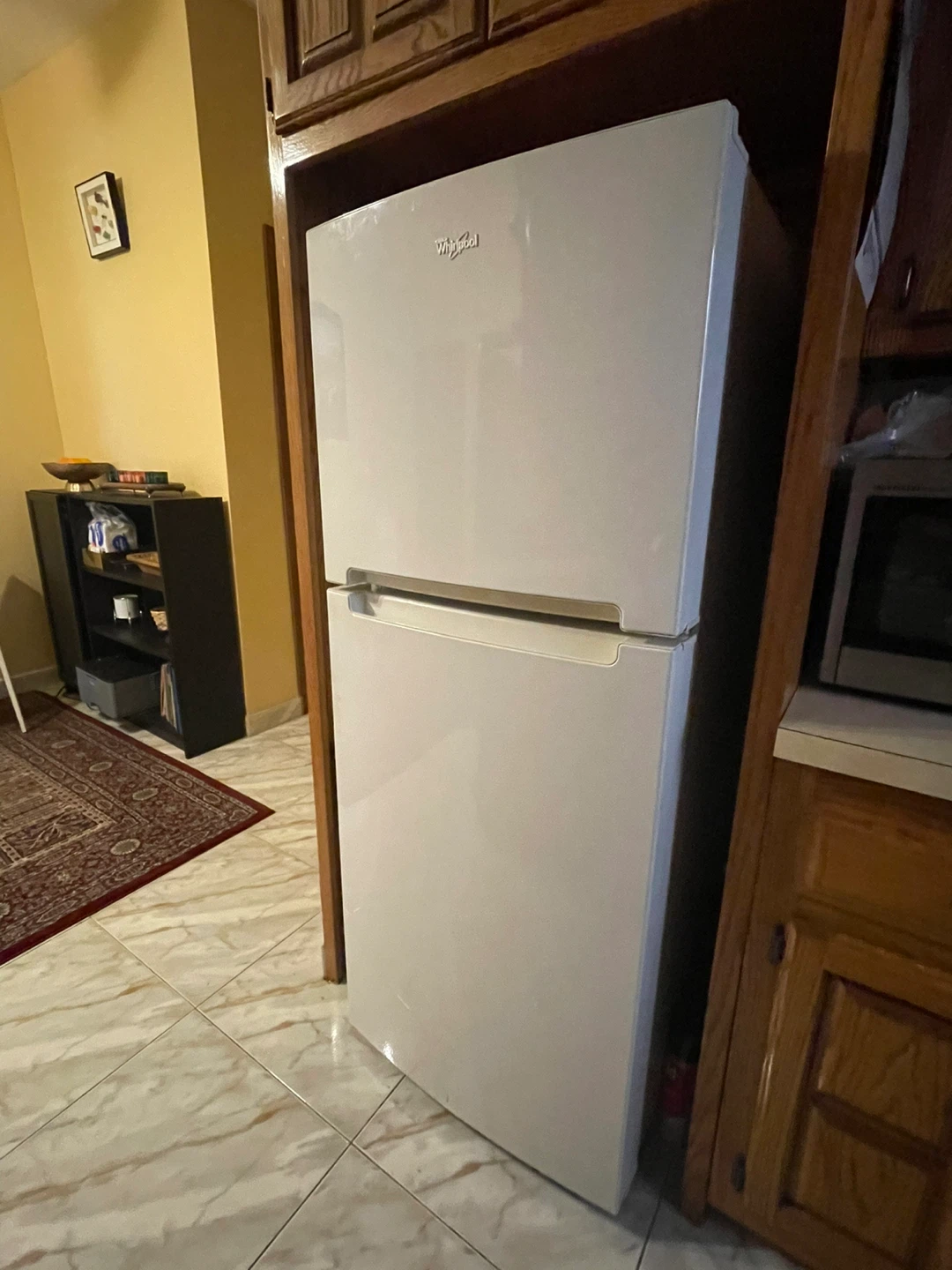 Whirlpool Refrigerator - photo 2
