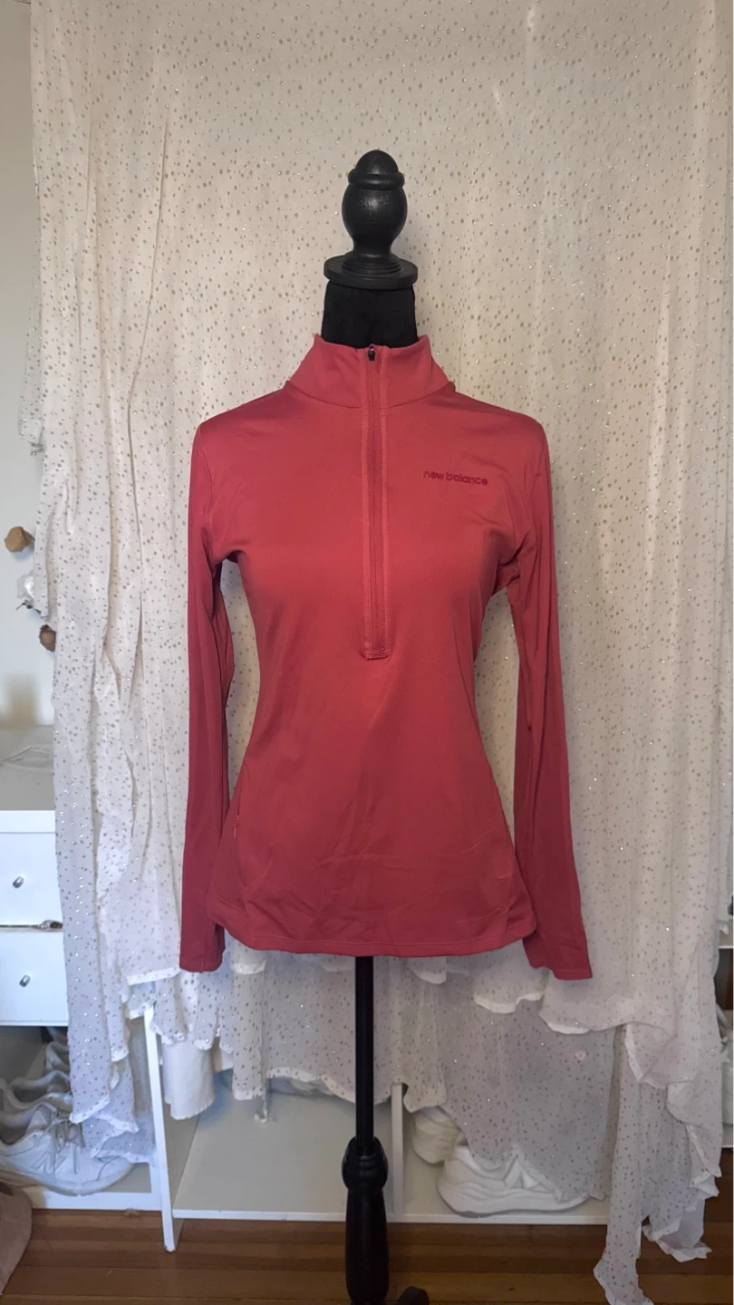 New Balance Women Quarter Athletic Top