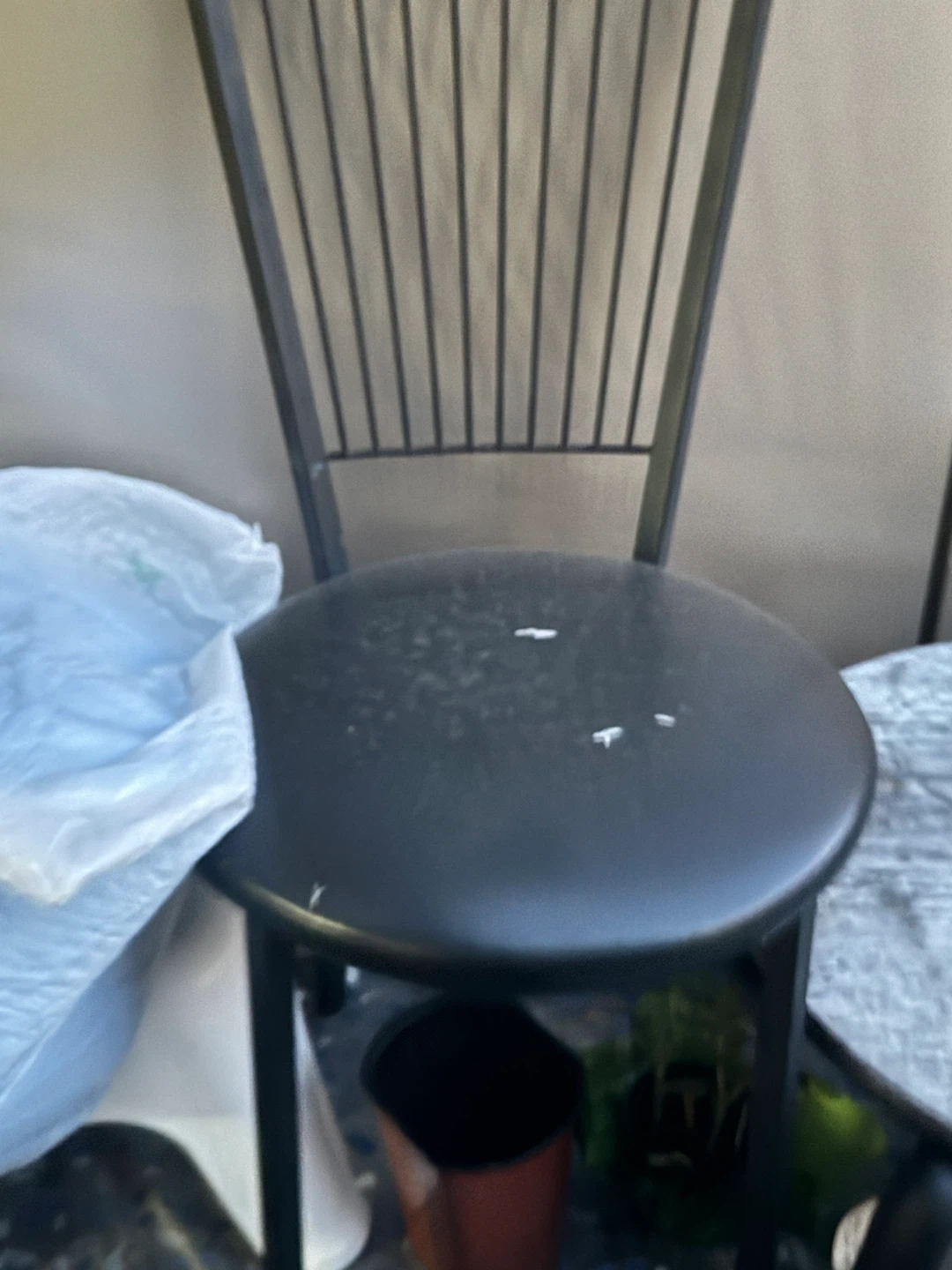 Black metal stool with slatted back - photo 2