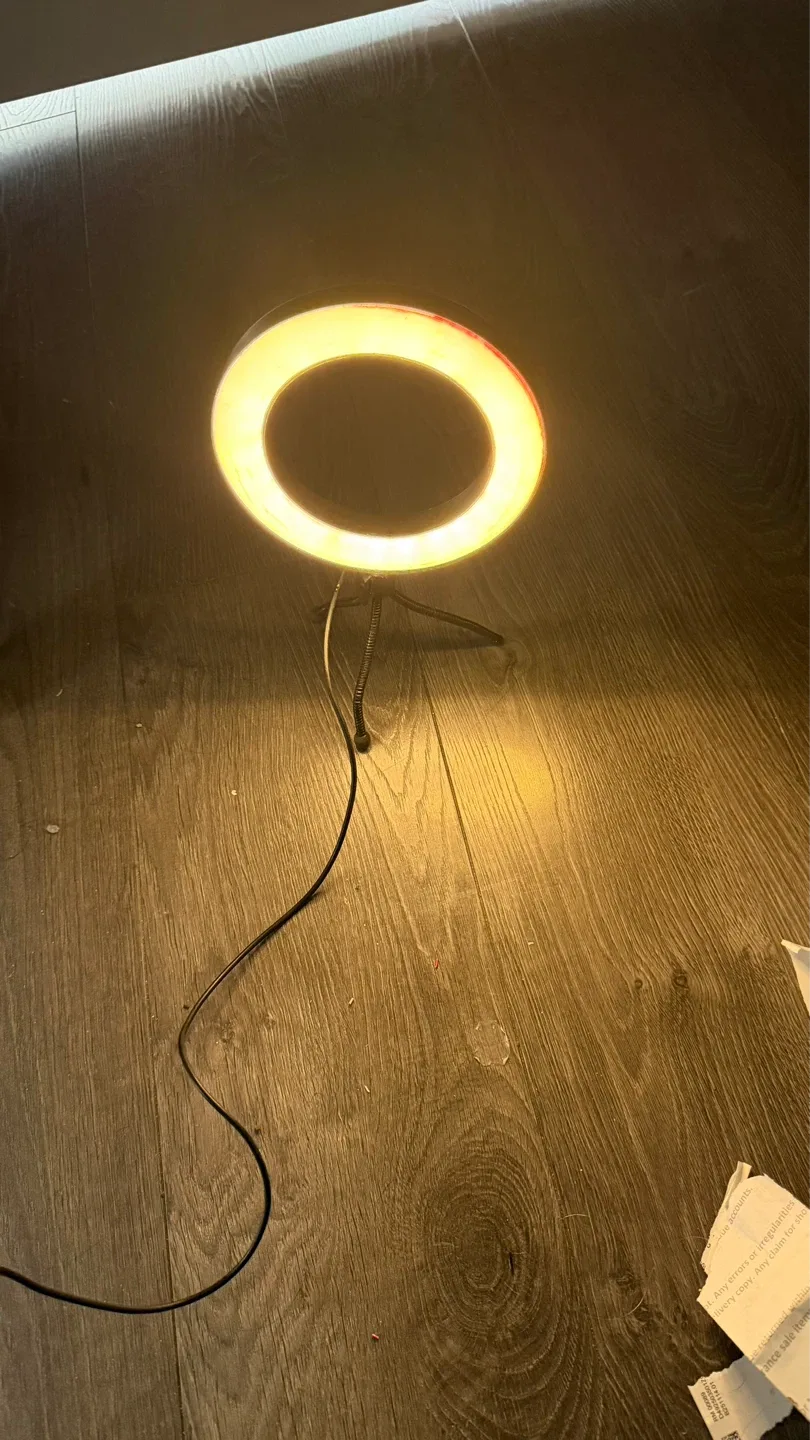 Ring Light with Tripod - photo 2