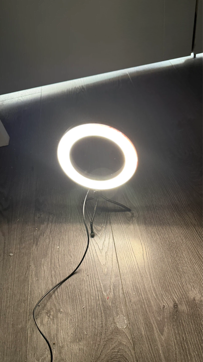 Ring Light with Tripod - photo 3
