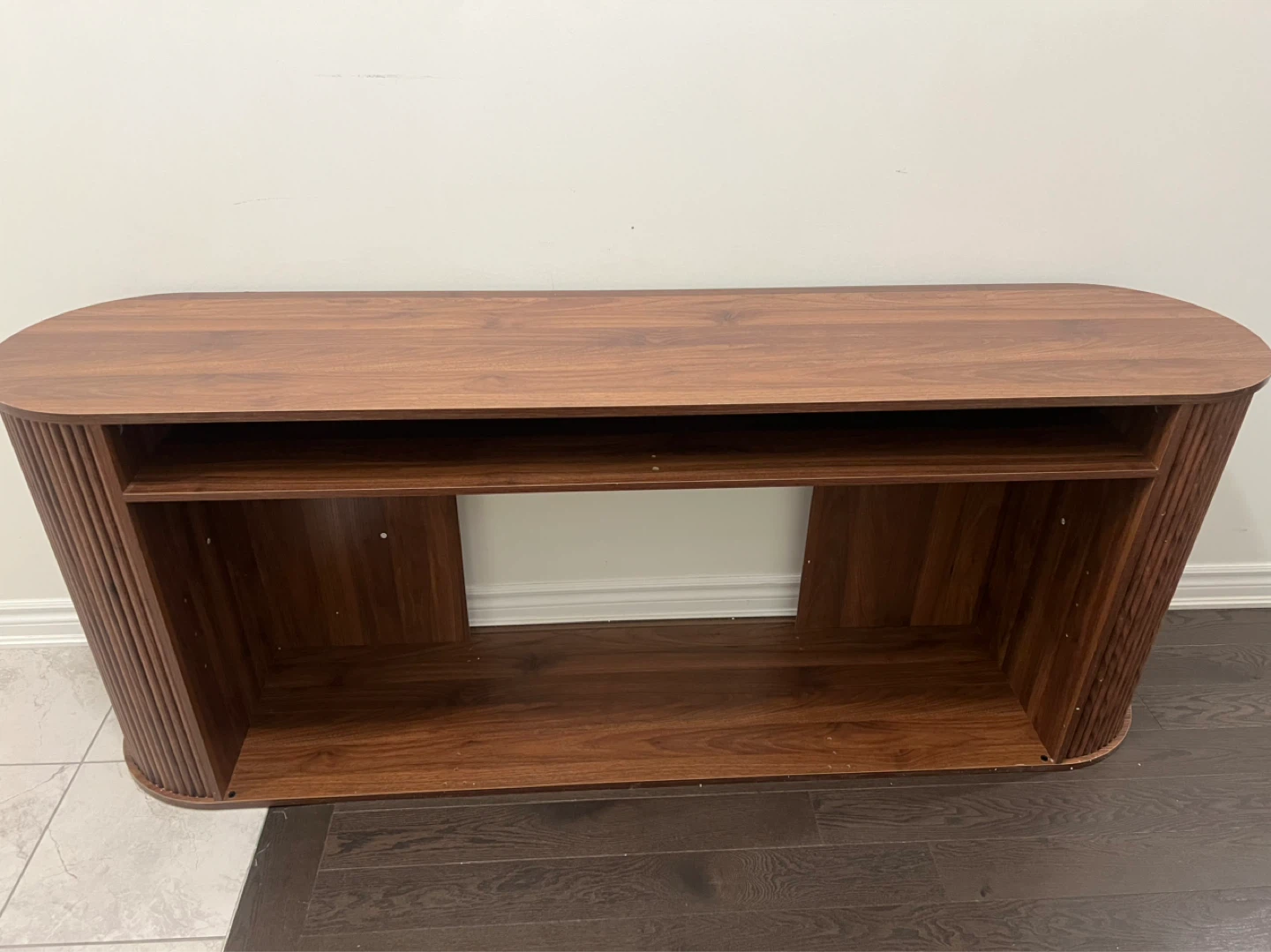Walnut-look TV Stand with Open Shelving - photo 3