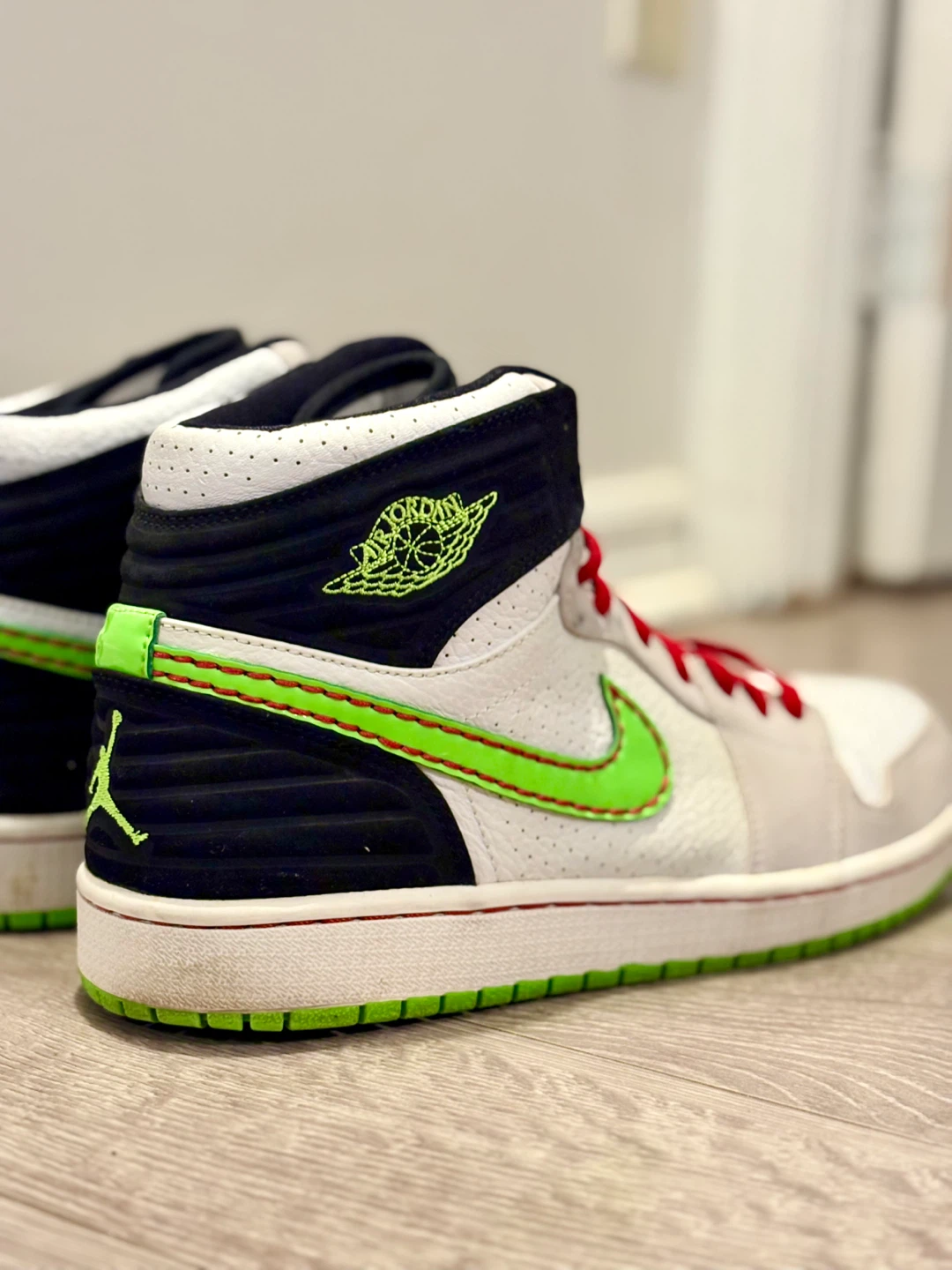 Air Jordan 1 Retro '93 Electric Green - photo 2