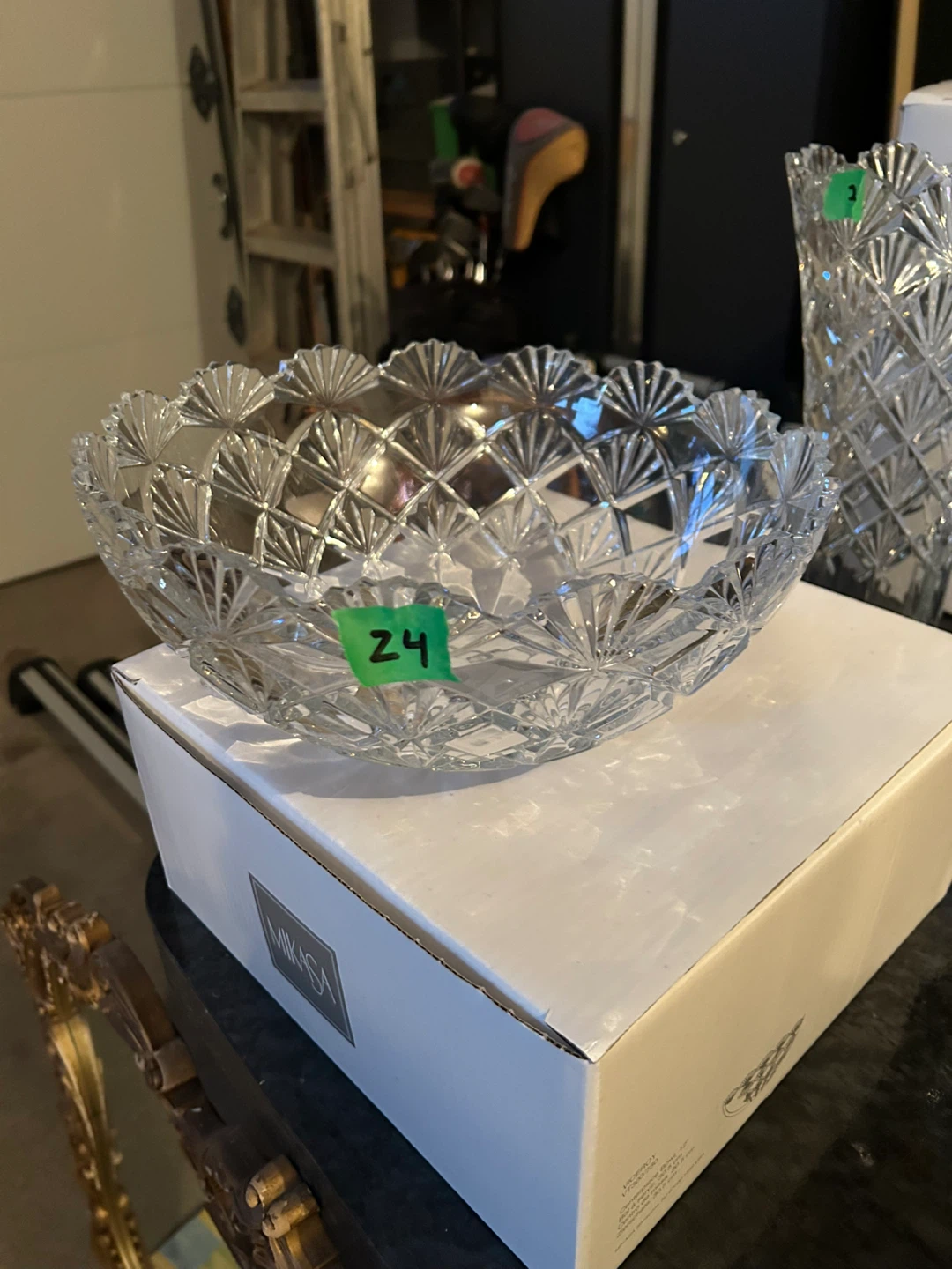 Mikasa Viceroy Crystal Centerpiece Bowl 12"