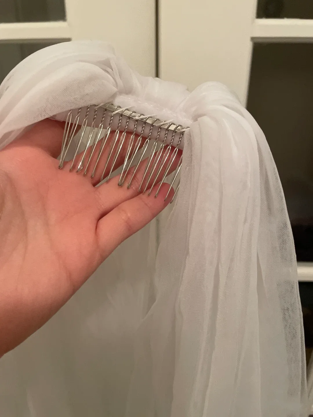 White Bridal Veil with Comb - photo 2
