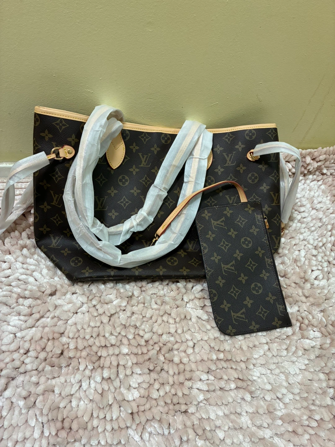 Louis Vuitton Monogram Tote Bag with Pouch