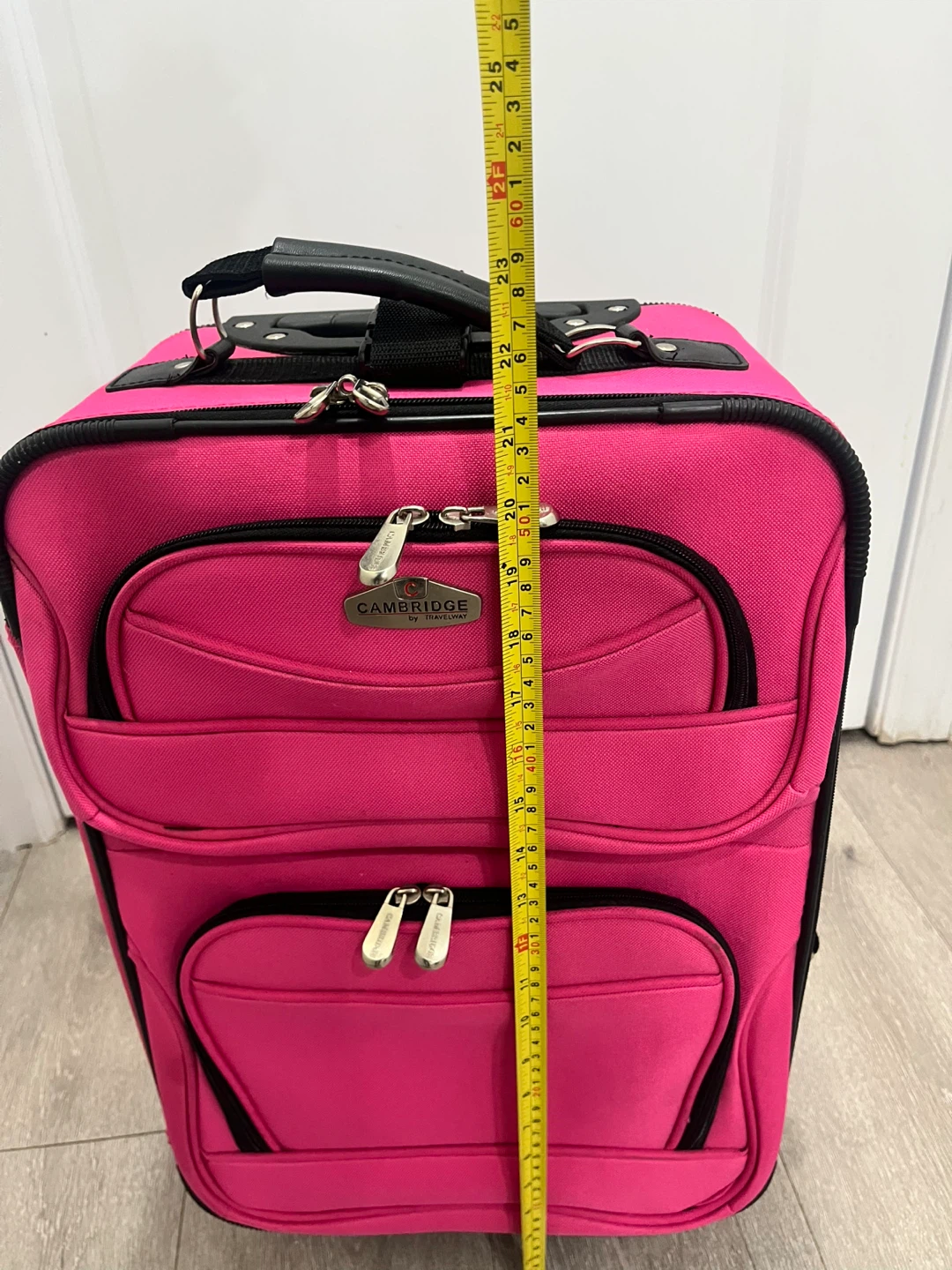Small size Cambridge Luggage Pink Carry-On Suitcase - photo 3