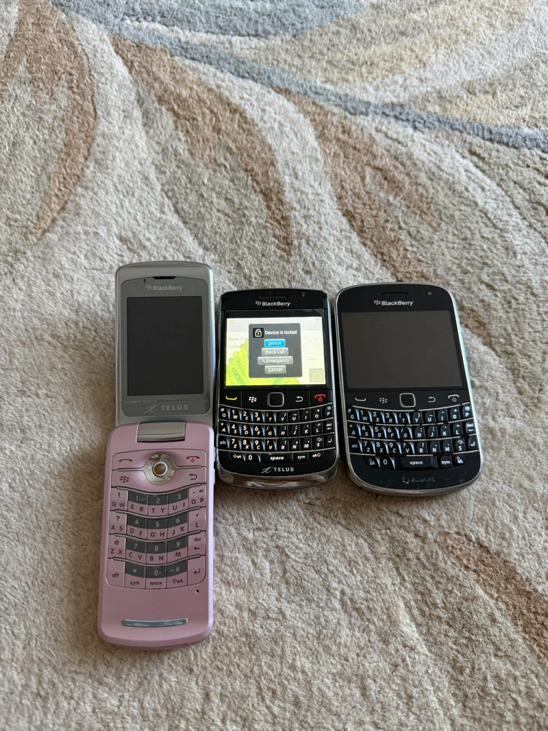 BlackBerry Phones Bundle – 8230 Flip / Bold 9700 / Bold 9900