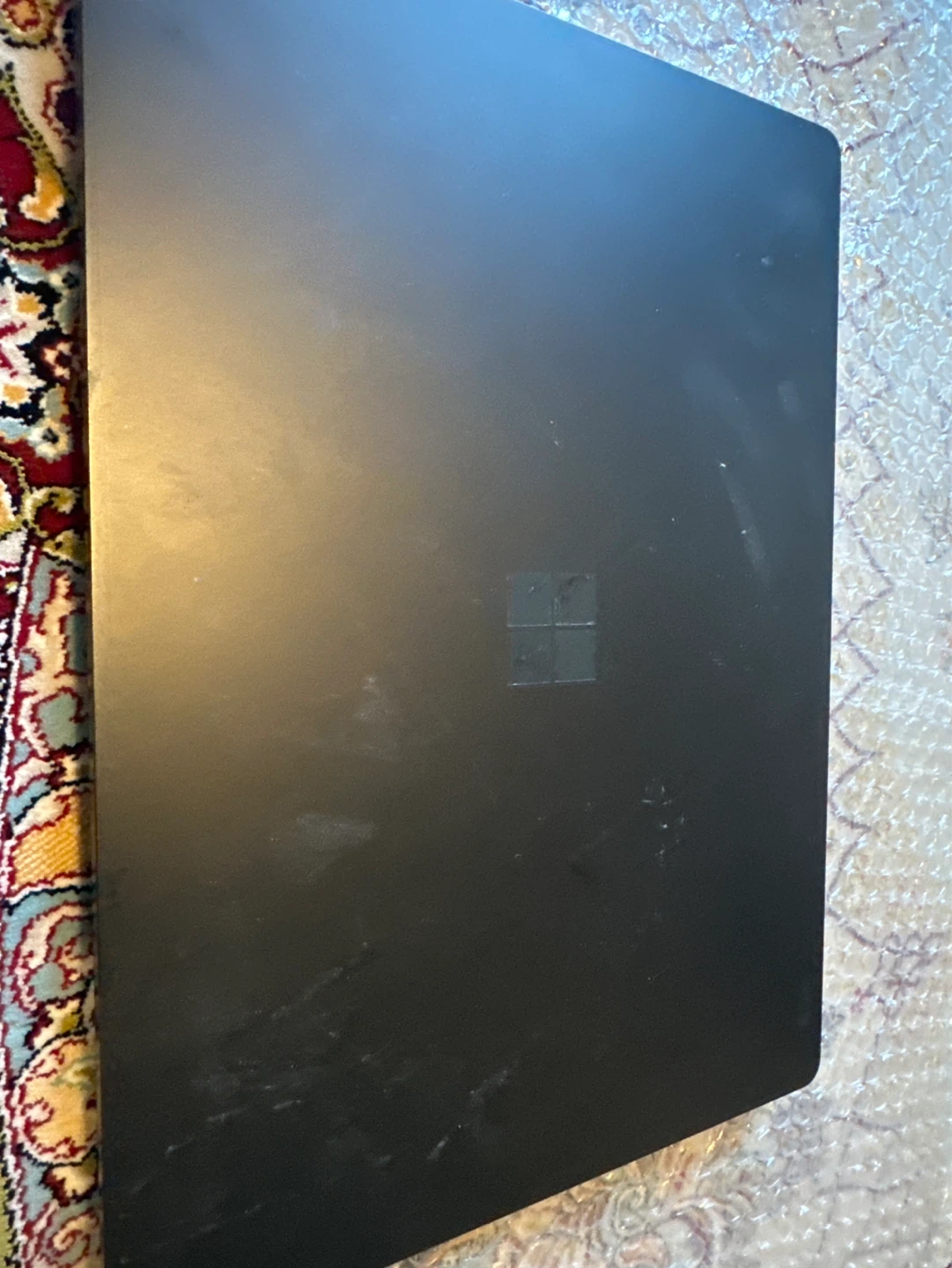 It could just use the parts of Microsoft Surface Laptop - photo 3
