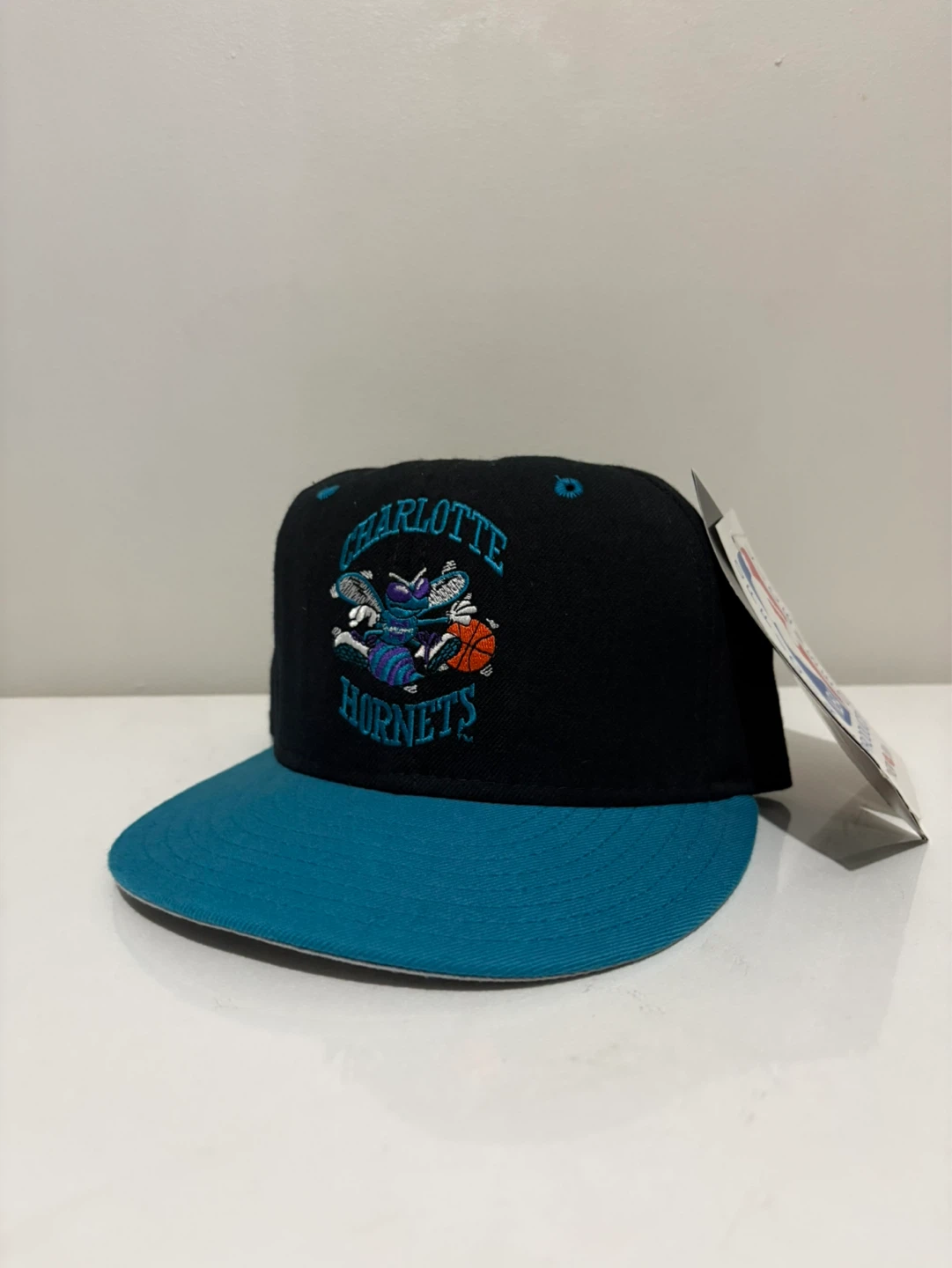 Vintage 90s Charolette Hornets New Era fitted 6 7/8 hat cap - photo 2