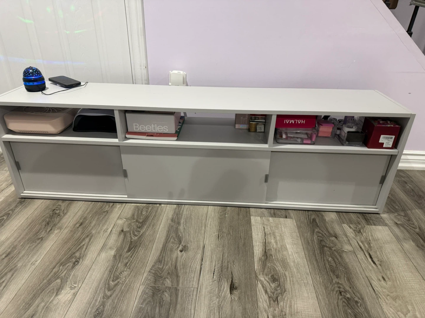 White Entertainment Unit - Max 10kg per shelf