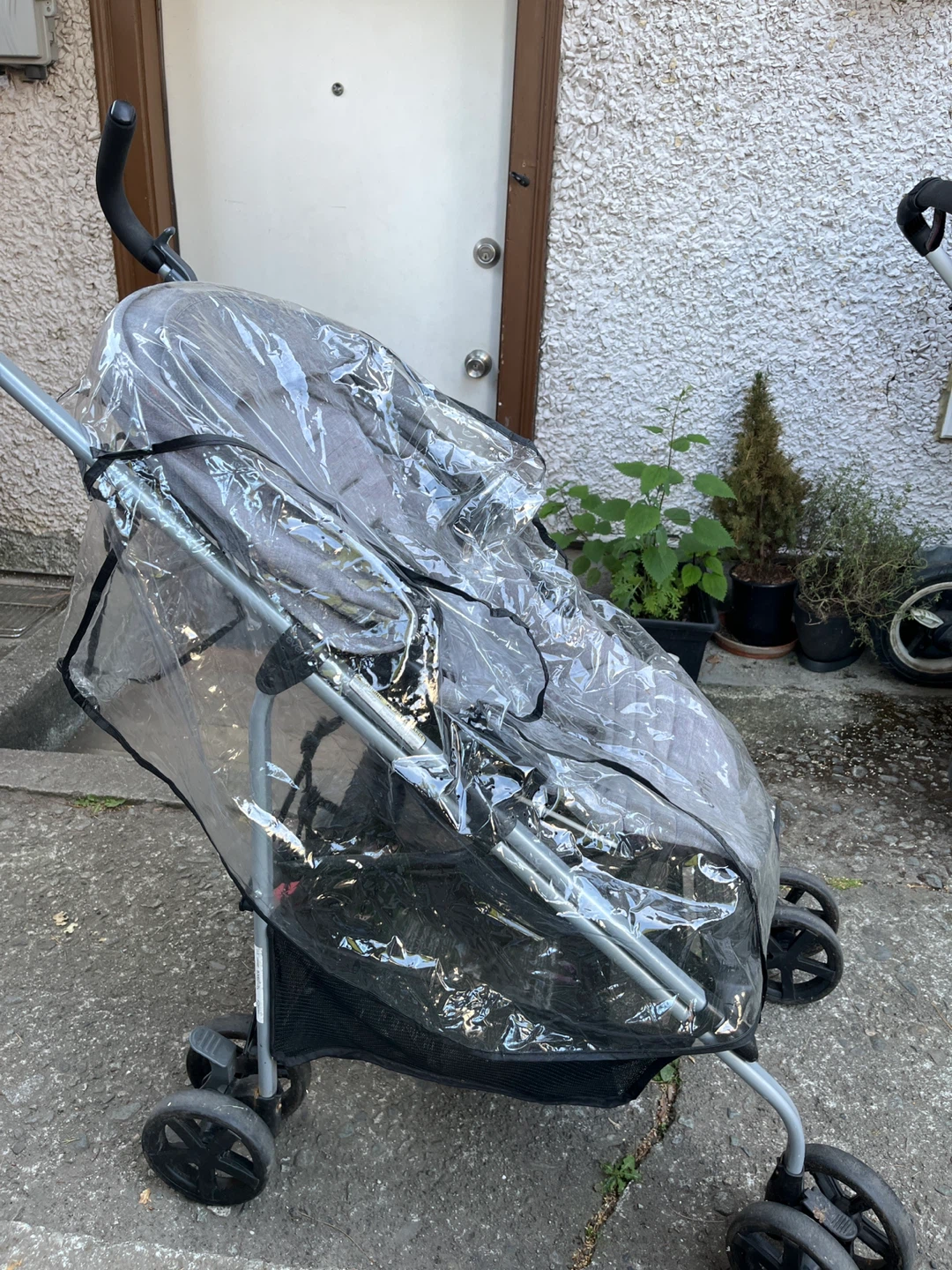 Evenflo Stroller with Rain Cover