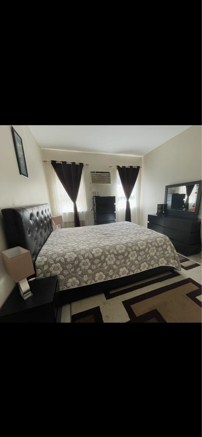 Queen Size Tufted Headboard Bed Frame