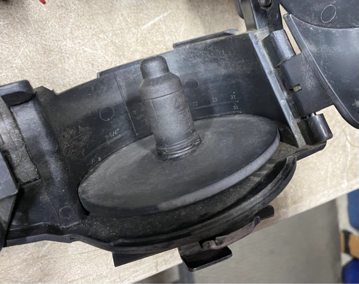 1-3/4” coil roofing nailer - photo 5
