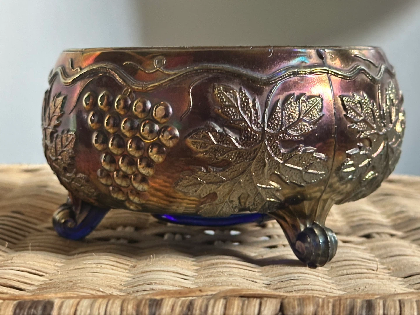 Fenton Grape and Cable Carnival Glass Fernery Bowl - photo 2