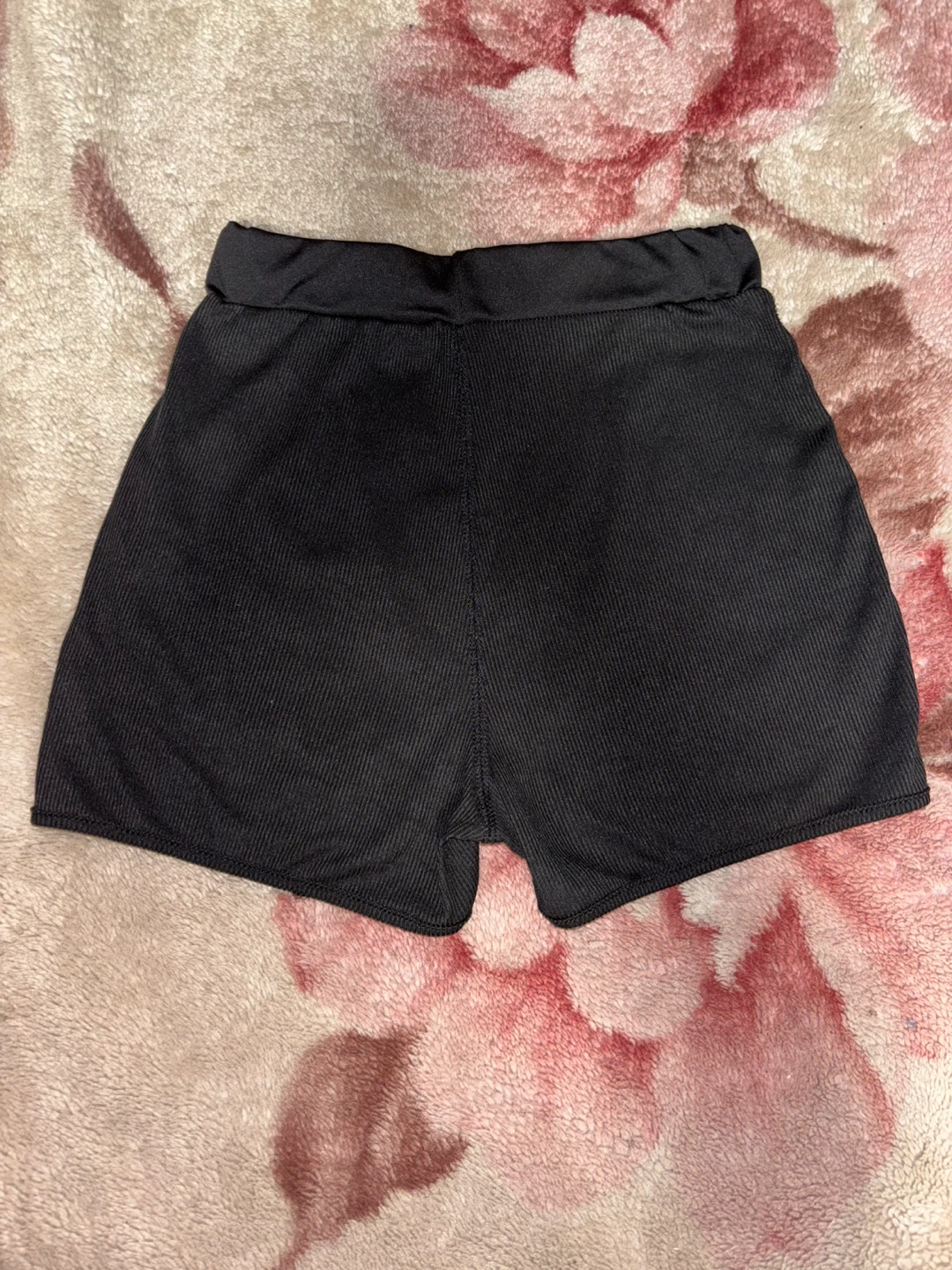 SHEIN Black Ribbed Shorts XS - photo 2