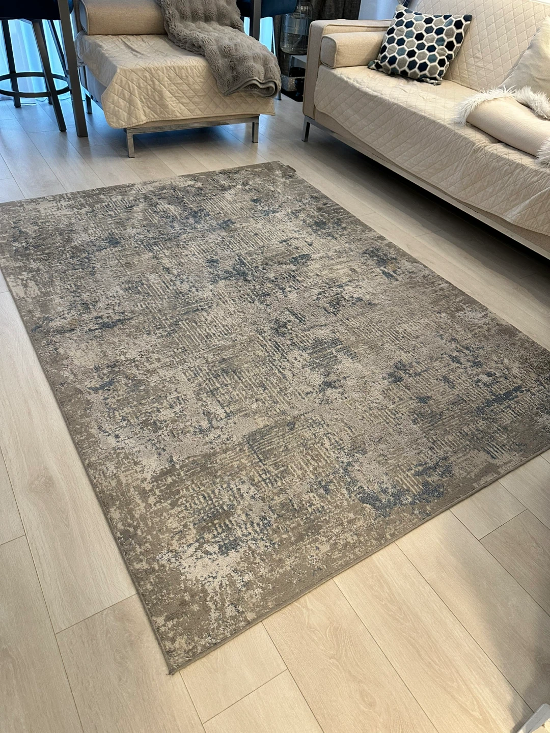 Contemporary Abstract Rug - photo 2