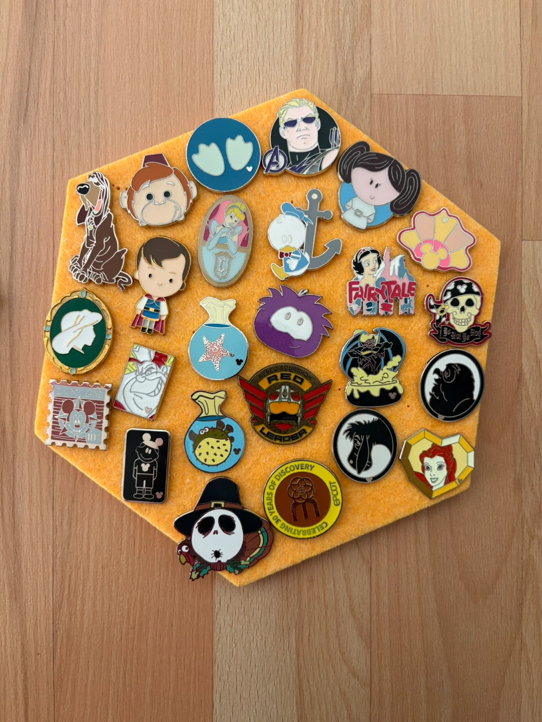 Authentic Disney Pins $5 each firm - photo 5