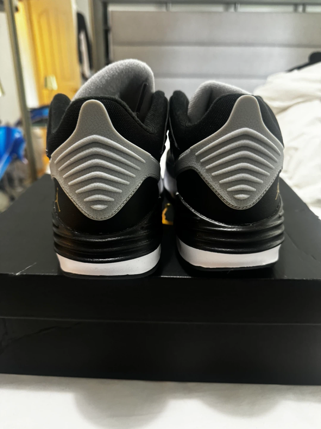 Nike Jordan Shoes Max Aura 5. Size 9 men’s. Brand new with box - photo 4