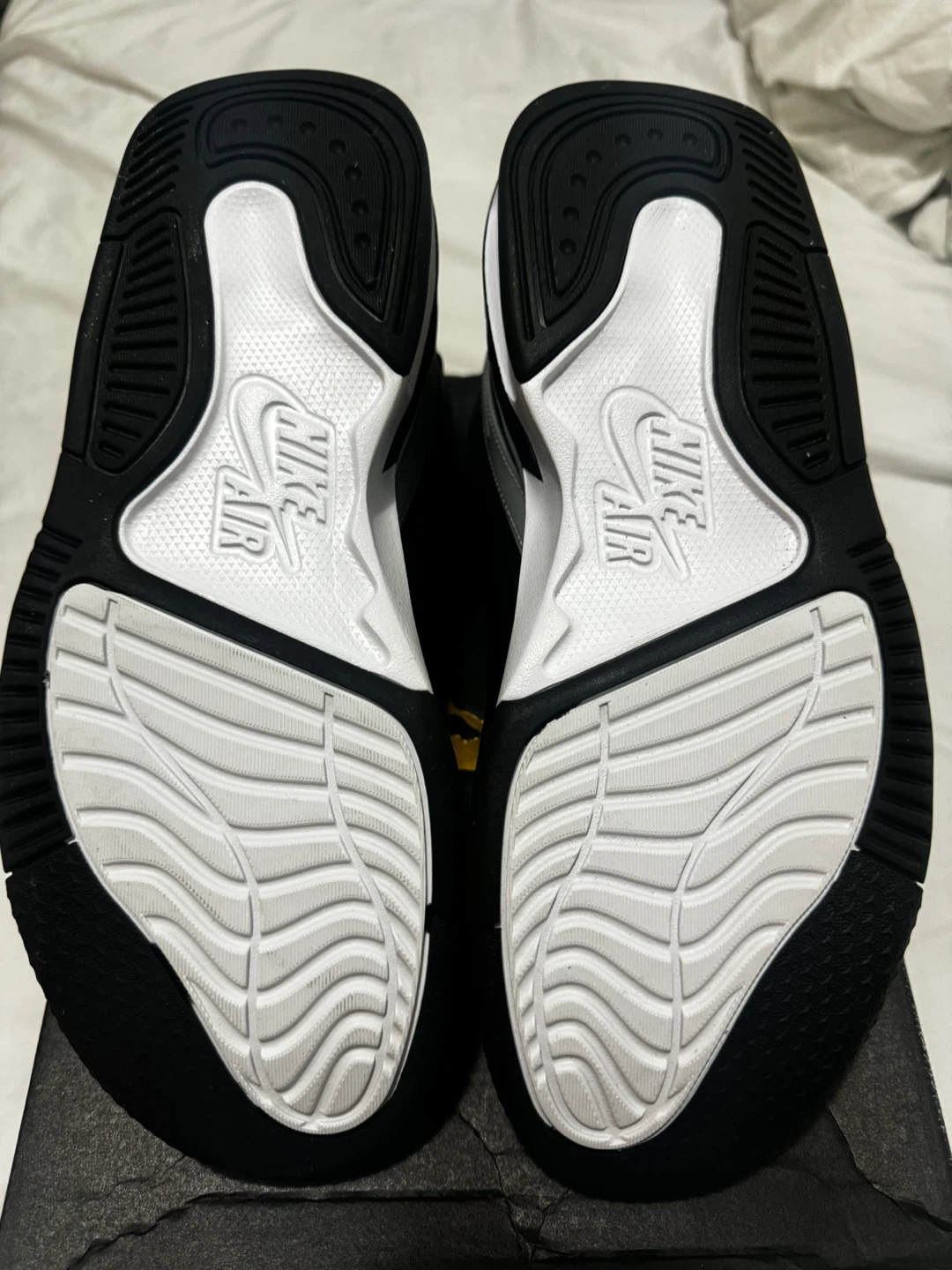 Nike Jordan Shoes Max Aura 5. Size 9 men’s. Brand new with box - photo 3