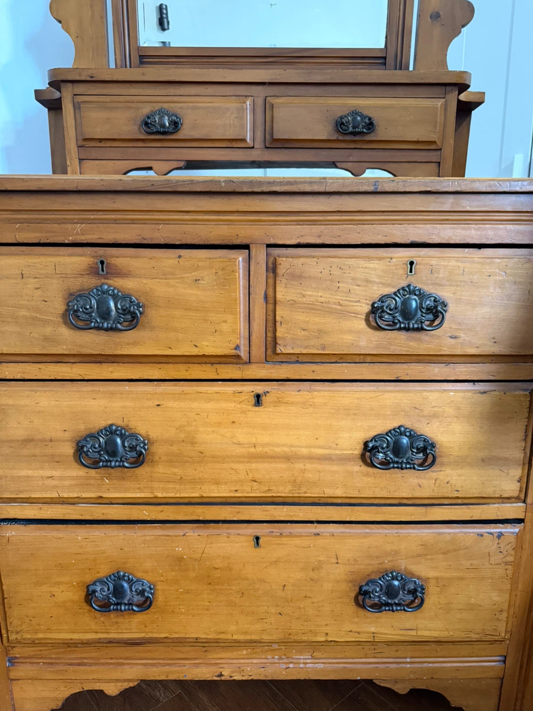 Antique Wooden Dresser with Mirror - photo 5