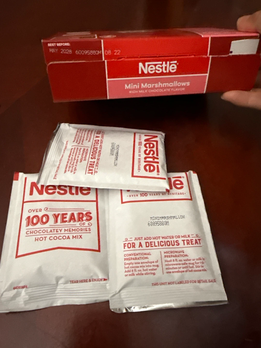 Nestle Rich Milk Chocolate Hot Cocoa Mix )