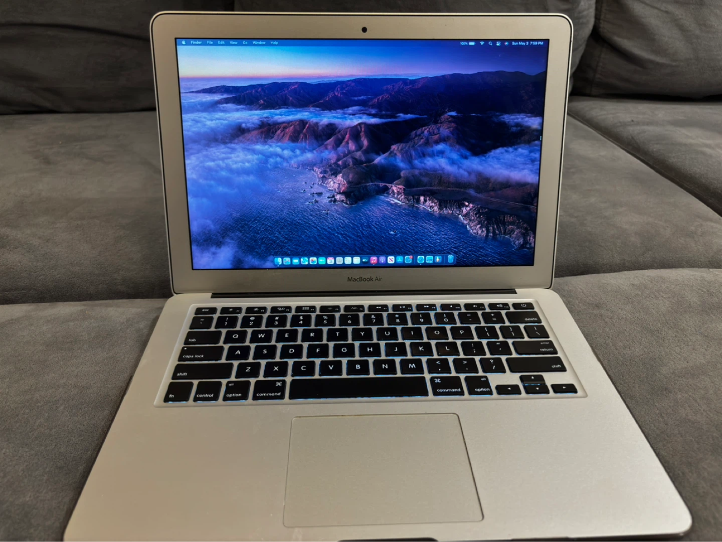 Apple MacBook Air 13-inch Early 2015
