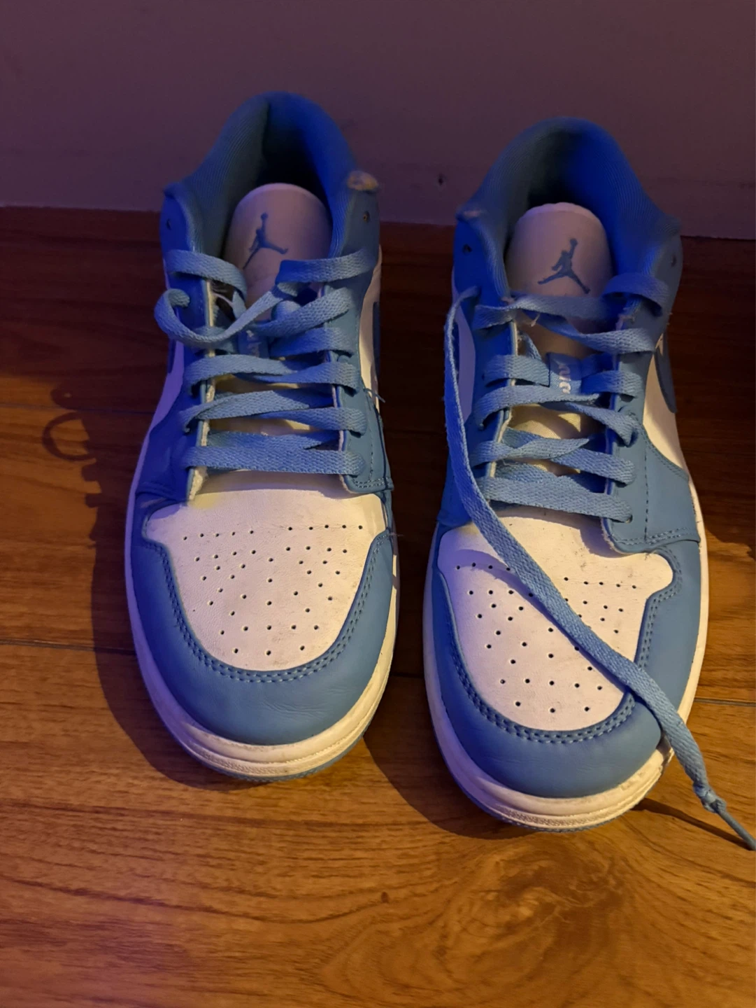 Air Jordan 1 Mid White Blue