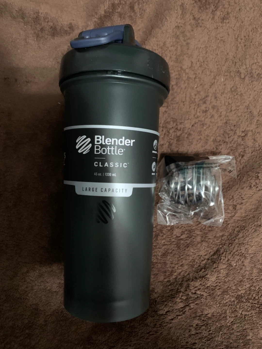 New Blender Bottle Classic Large Capacity Shaker 45oz (1330 ml)