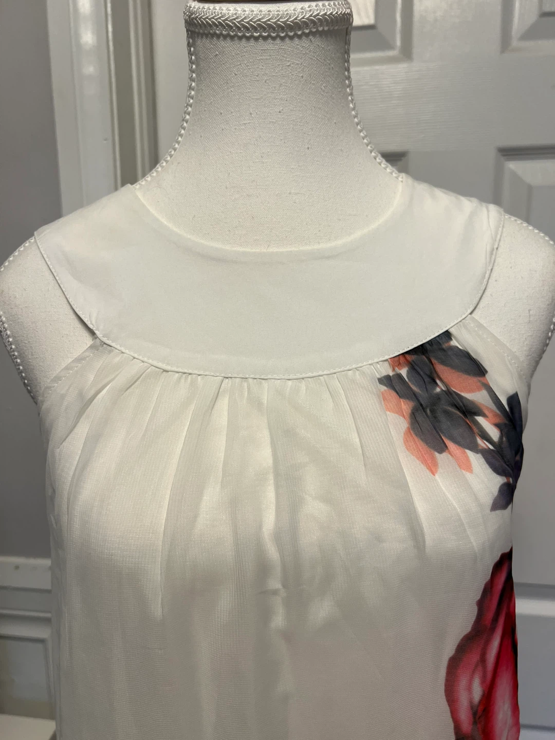 Maxi Dress with Floral Print- New - photo 2