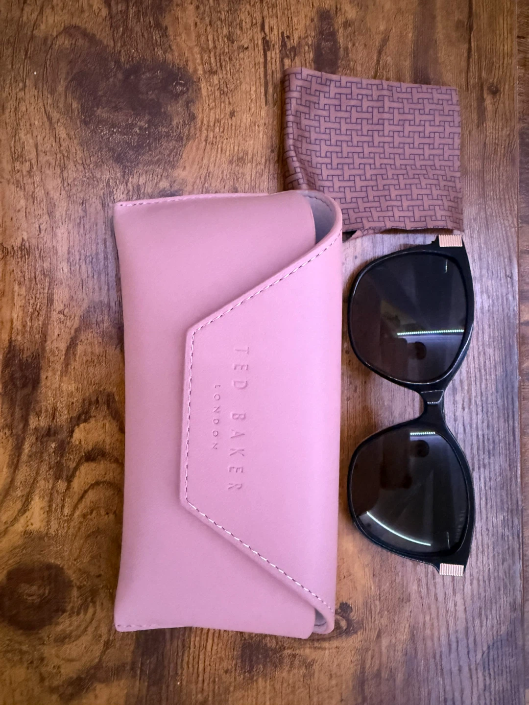 Ted Baker London Polarized Sunglasses with Case