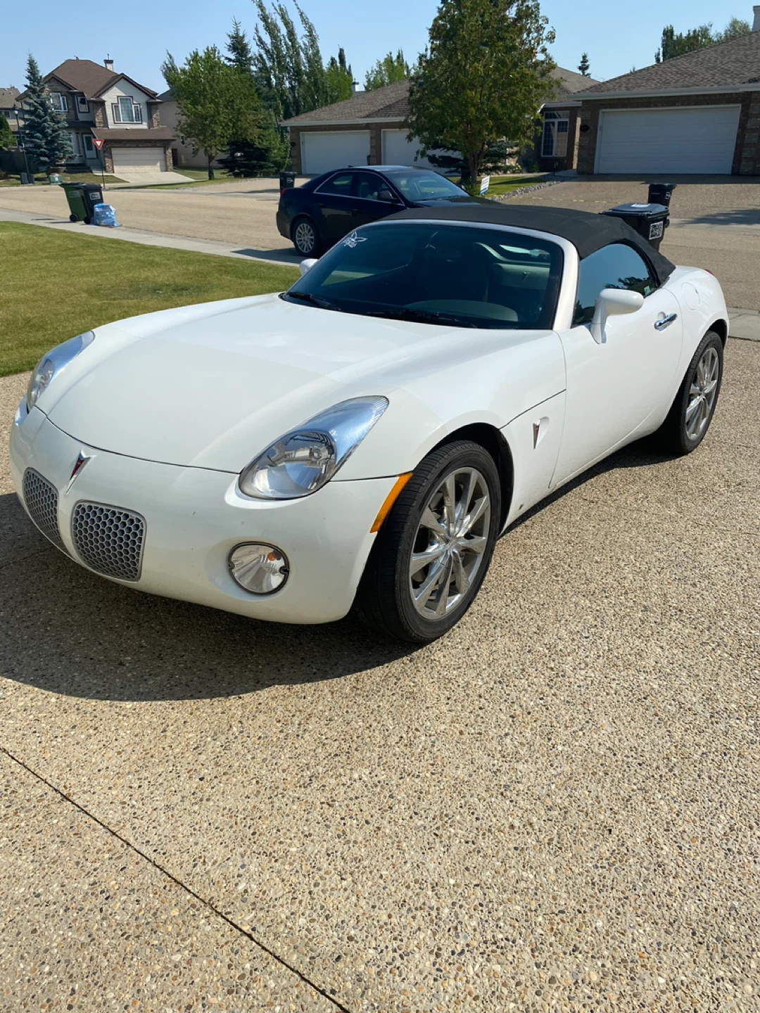 White Pontiac Solstice Convertible