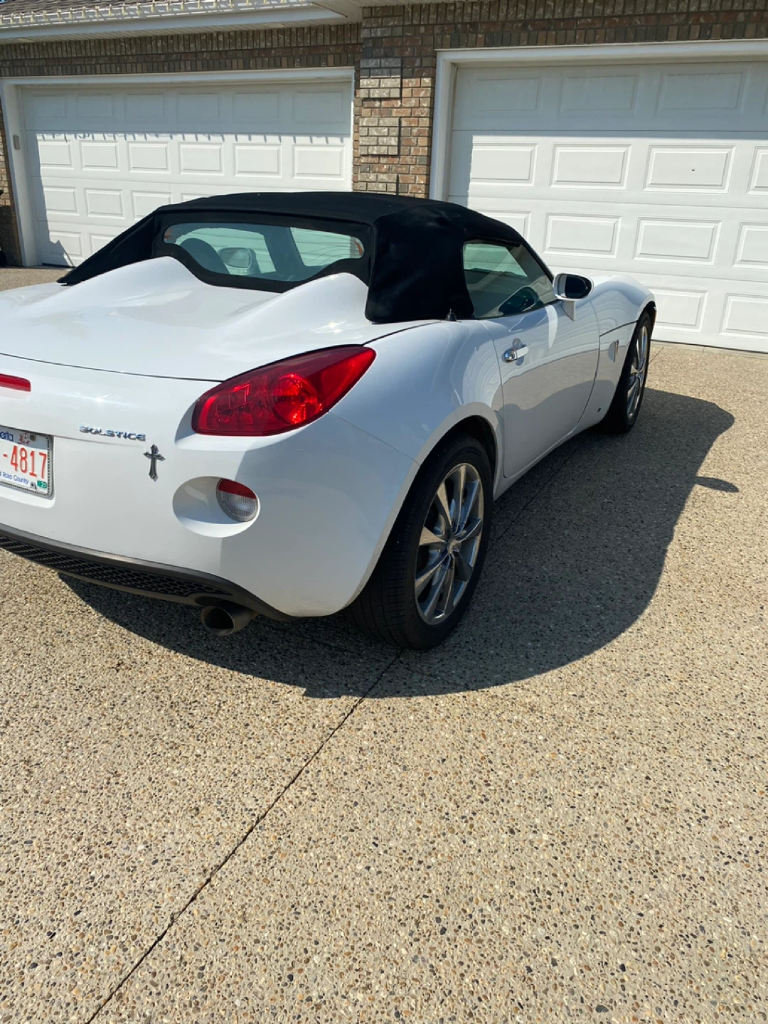 White Pontiac Solstice Convertible - photo 3