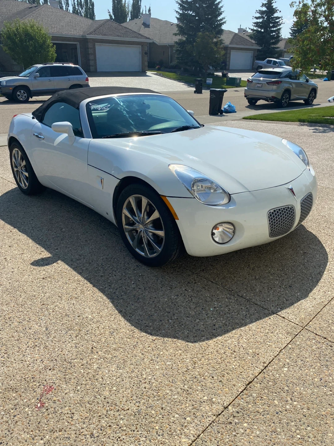 White Pontiac Solstice Convertible - photo 2