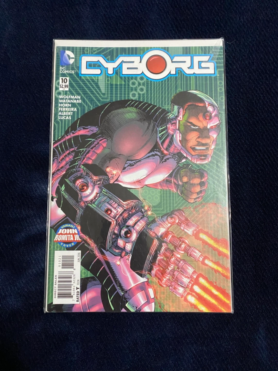 Cyborg #10 June 2016 (Variant Cover) ***